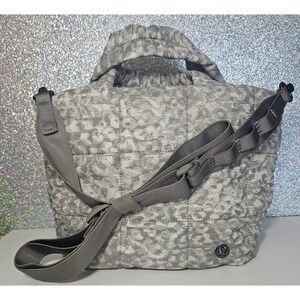Lululemon Athletica Quilted Grid Crossbody 5L Adjustable Strap Gray Camo